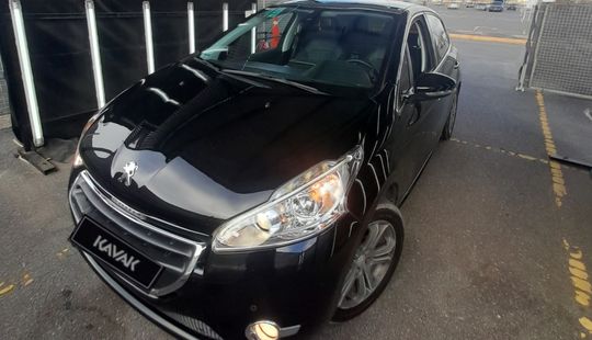 Peugeot • 208