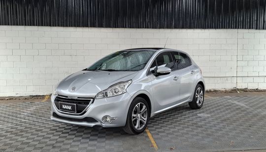 Peugeot • 208
