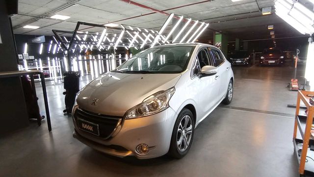 Peugeot • 208