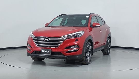 2018 • 58,000 km • Automático