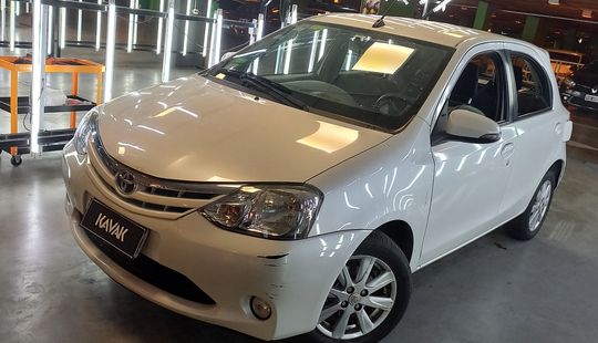 Toyota • Etios