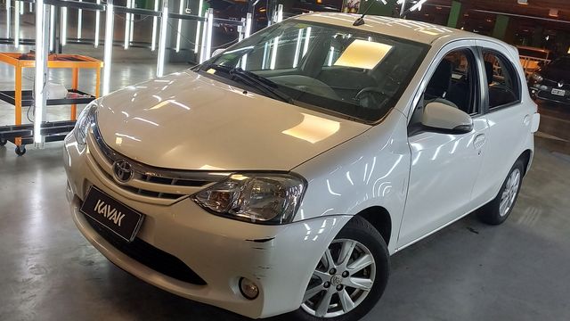 Toyota • Etios