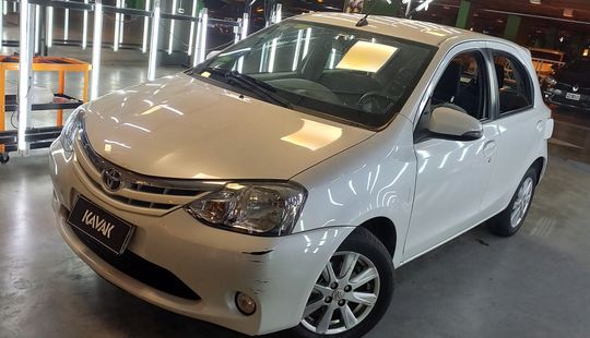 Toyota • Etios