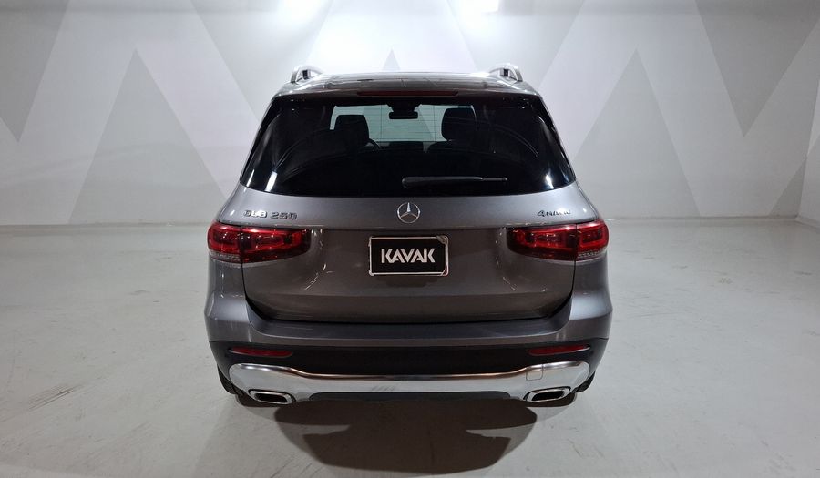 Mercedes Benz Clase Glb 2.0 250 PROGRESSIVE DCT 4MATIC Suv 2022