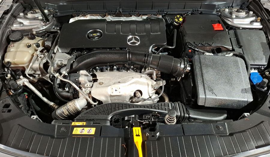 Mercedes Benz Clase Glb 2.0 250 PROGRESSIVE DCT 4MATIC Suv 2022