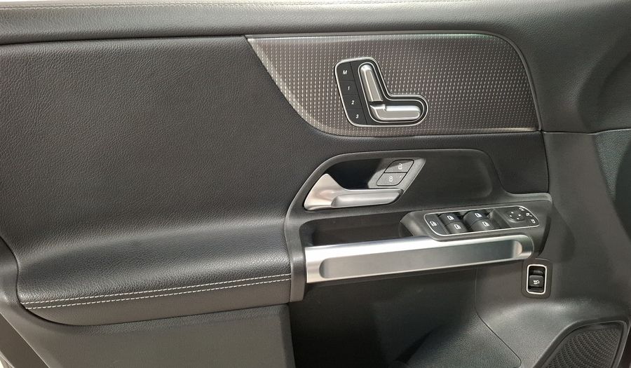 Mercedes Benz Clase Glb 2.0 250 PROGRESSIVE DCT 4MATIC Suv 2022