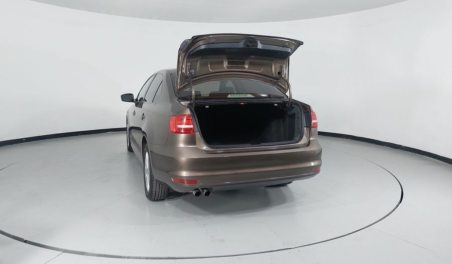 Volkswagen Jetta 2.5 TRENDLINE TIPTRONIC Sedan 2015