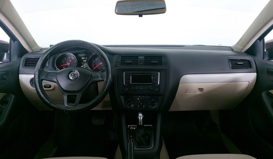 Volkswagen Jetta 2.5 TRENDLINE TIPTRONIC Sedan 2015