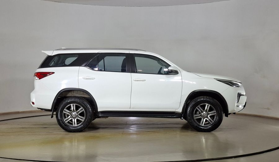 Toyota Fortuner 2.7 AUTO SR5 Suv 2022