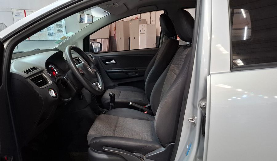 Volkswagen Fox 1.6 COMFORTLINE Hatchback 2013