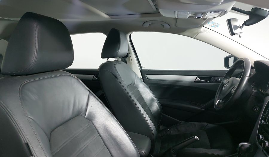 Volkswagen Passat 2.5 SPORTLINE TIPTRONIC Sedan 2013