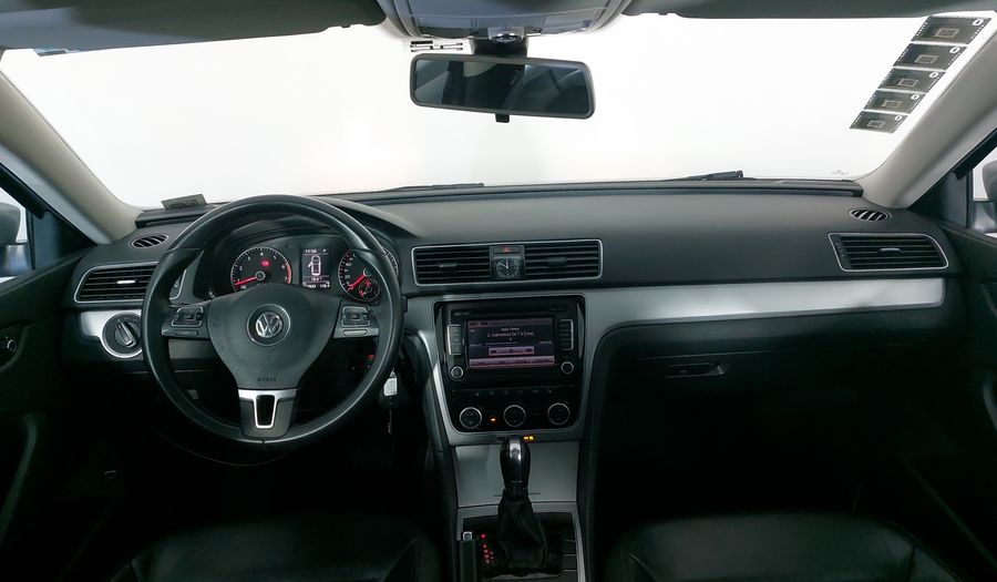 Volkswagen Passat 2.5 SPORTLINE TIPTRONIC Sedan 2013