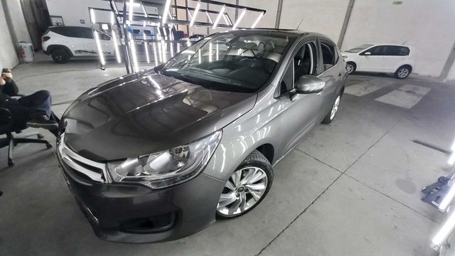 Citroen • C4 Lounge