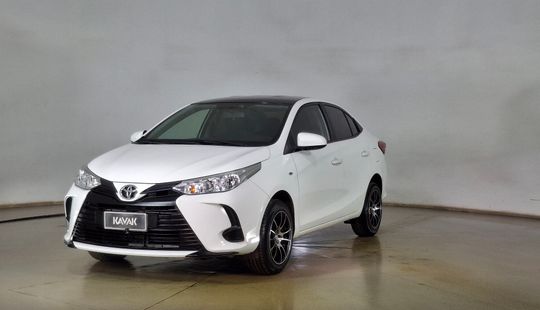 Toyota • Yaris