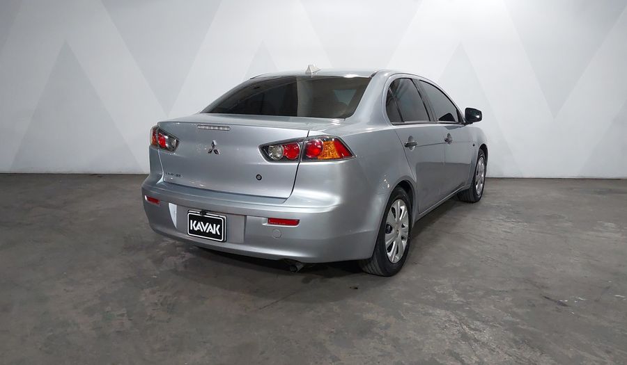 Mitsubishi Lancer 2.0 DE ABS & AC Sedan 2015