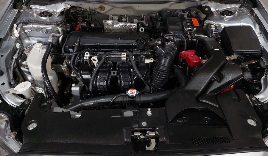 Mitsubishi Lancer 2.0 DE ABS & AC Sedan 2015