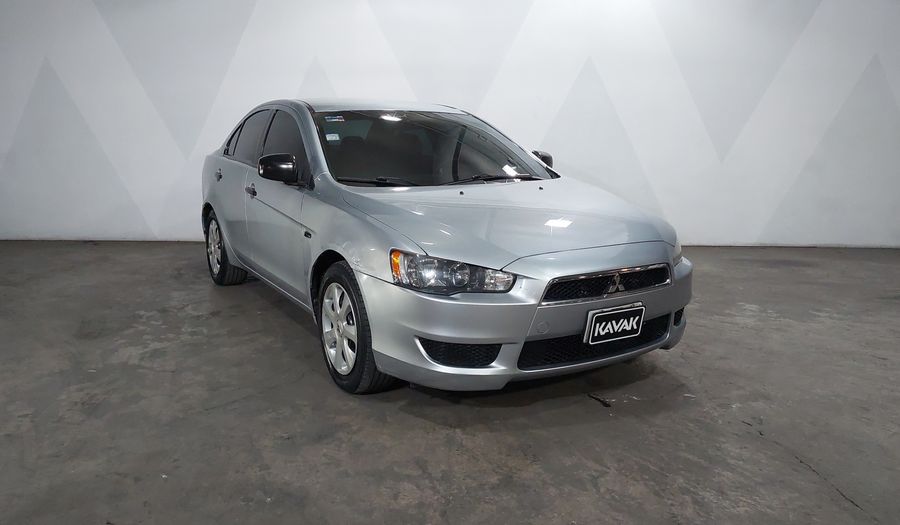 Mitsubishi Lancer 2.0 DE ABS & AC Sedan 2015