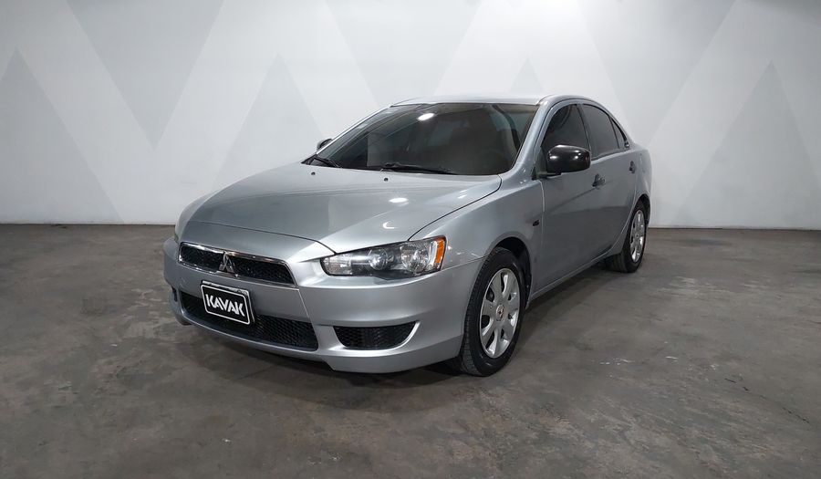 Mitsubishi Lancer 2.0 DE ABS & AC Sedan 2015