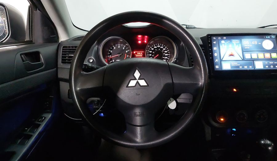 Mitsubishi Lancer 2.0 DE ABS & AC Sedan 2015