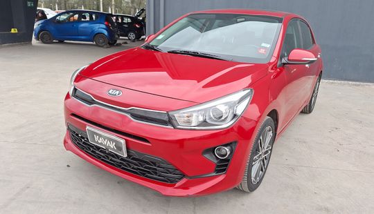 Kia • RIO 5