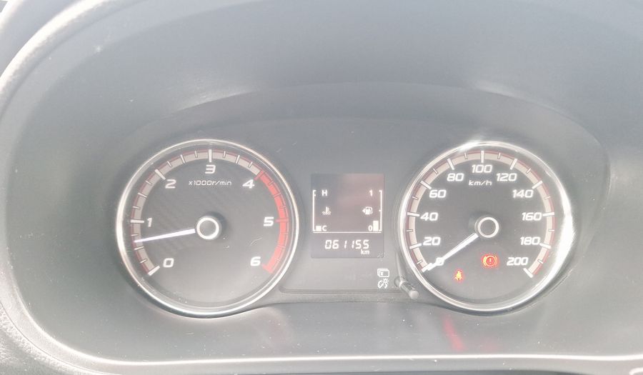Mitsubishi L200 2.4 TD KATANA DC CR Pickup 2022