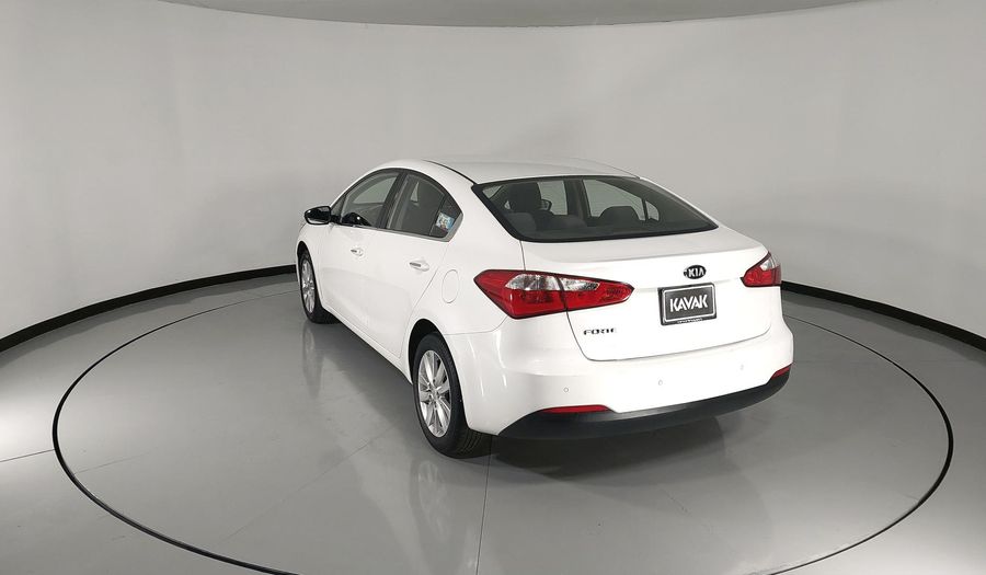 Kia Forte 2.0 EX AT Sedan 2016