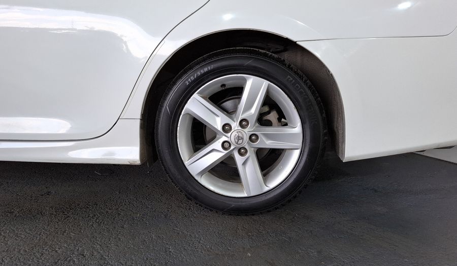 Toyota Camry 3.5 SE V6 6AT Sedan 2014