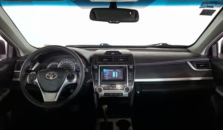 Toyota Camry 3.5 SE V6 6AT Sedan 2014