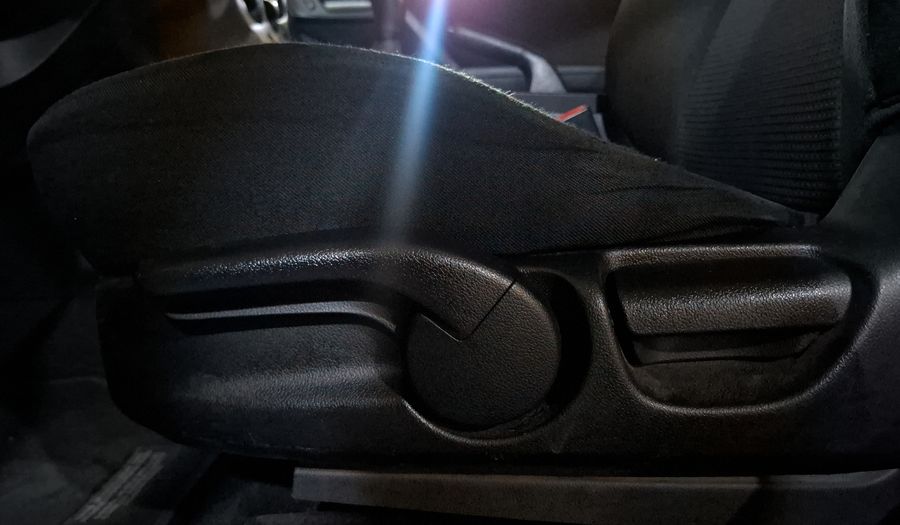 Mazda 3 2.0 SEDAN I TOURING TM Sedan 2013