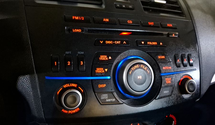 Mazda 3 2.0 SEDAN I TOURING TM Sedan 2013