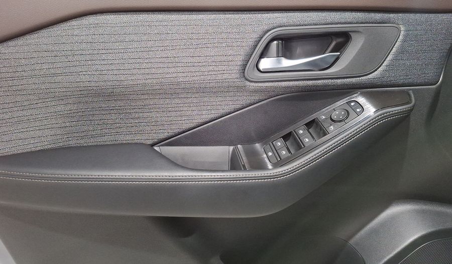 Nissan X-trail 2.5 ADVANCE 2 ROW CVT Suv 2025
