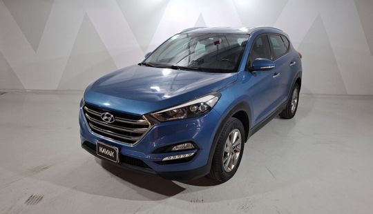 2017 • 79,479 km • Automático