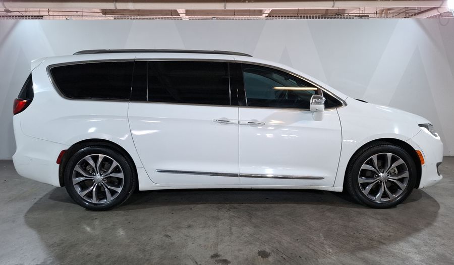 Chrysler Pacifica 3.6 LIMITED PLATINUM AUTO Minivan 2017