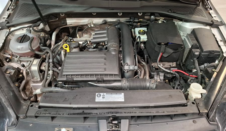 Volkswagen Golf 1.4 TSI COMFORTLINE DSG Hatchback 2015