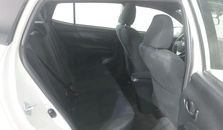 Toyota Yaris XL LIVE Hatchback 2022