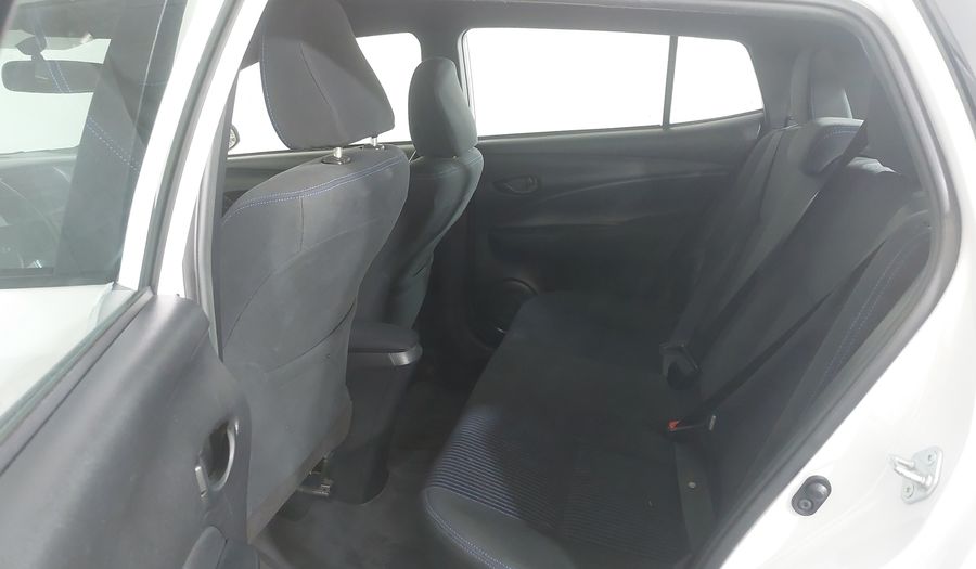 Toyota Yaris XL LIVE Hatchback 2022