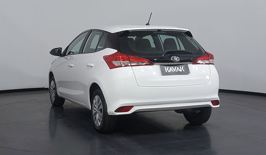 Toyota Yaris XL LIVE Hatchback 2022