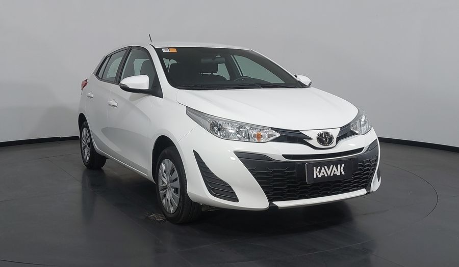Toyota Yaris XL LIVE Hatchback 2022