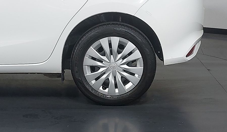 Toyota Yaris XL LIVE Hatchback 2022