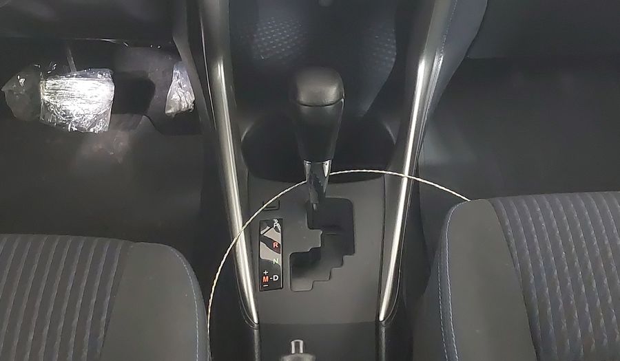 Toyota Yaris XL LIVE Hatchback 2022