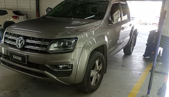 Volkswagen • Amarok