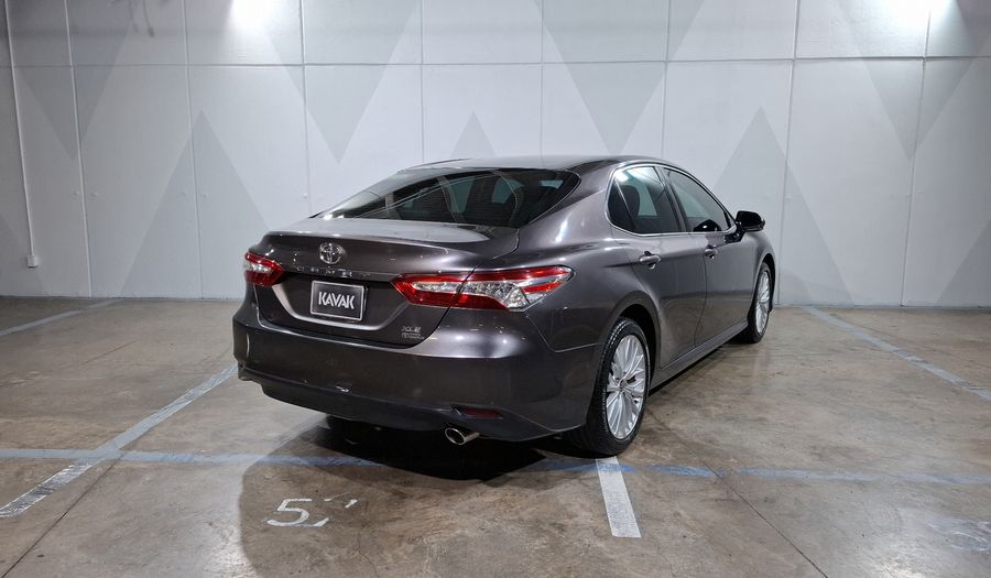 Toyota Camry 2.5 XLE NAVI AUTO Sedan 2020
