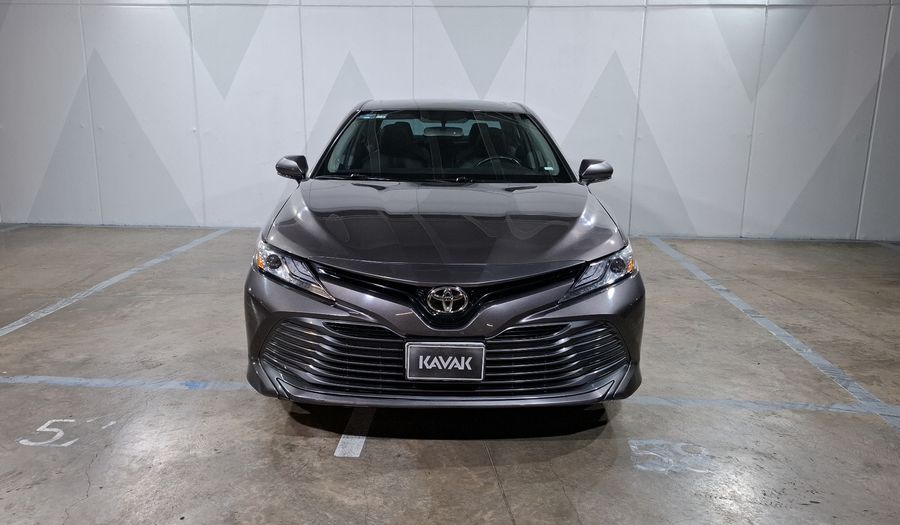 Toyota Camry 2.5 XLE NAVI AUTO Sedan 2020