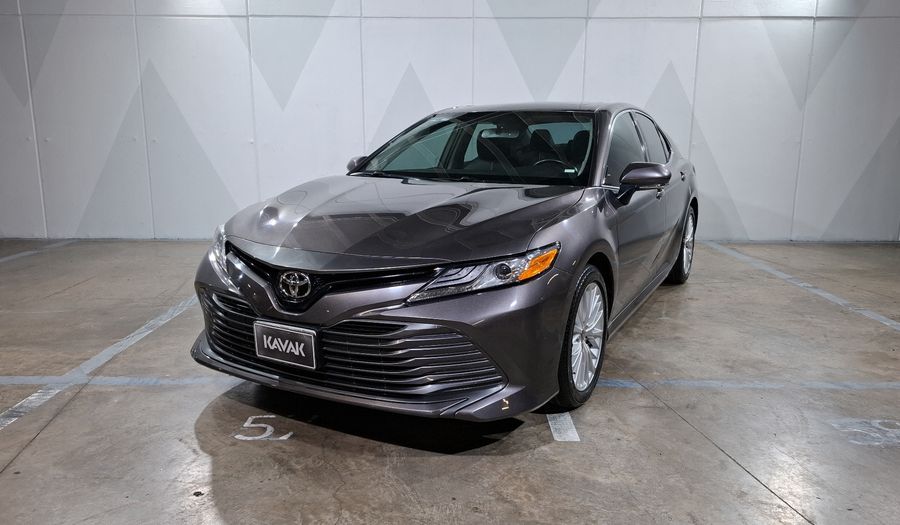 Toyota Camry 2.5 XLE NAVI AUTO Sedan 2020