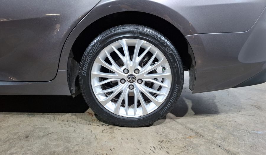 Toyota Camry 2.5 XLE NAVI AUTO Sedan 2020