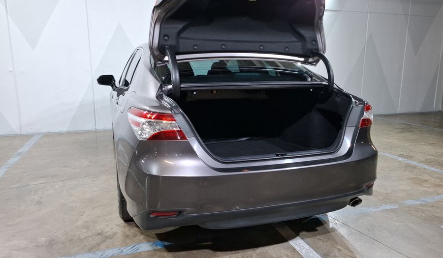 Toyota Camry 2.5 XLE NAVI AUTO Sedan 2020
