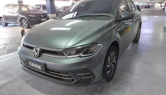Volkswagen • Polo