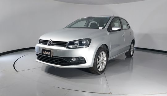 Volkswagen • Polo