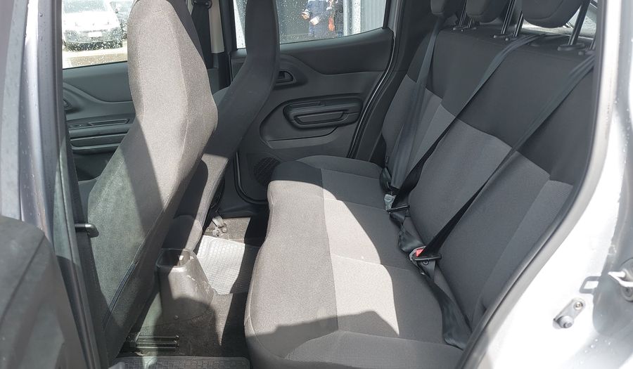 Citroen C3 1.2 PURETECH 82 BVM LIVE Hatchback 2024
