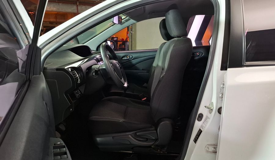 Toyota Etios 1.5 XS Hatchback 2017